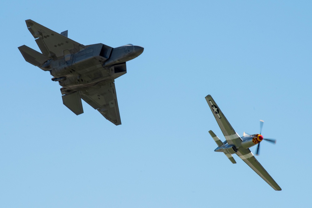 Travis AFB hosts Wings Over Solano air show, open house