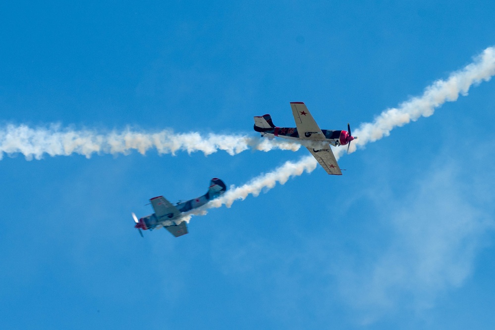 Travis AFB hosts Wings Over Solano air show, open house