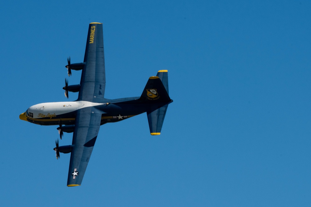 Travis AFB hosts Wings Over Solano air show, open house