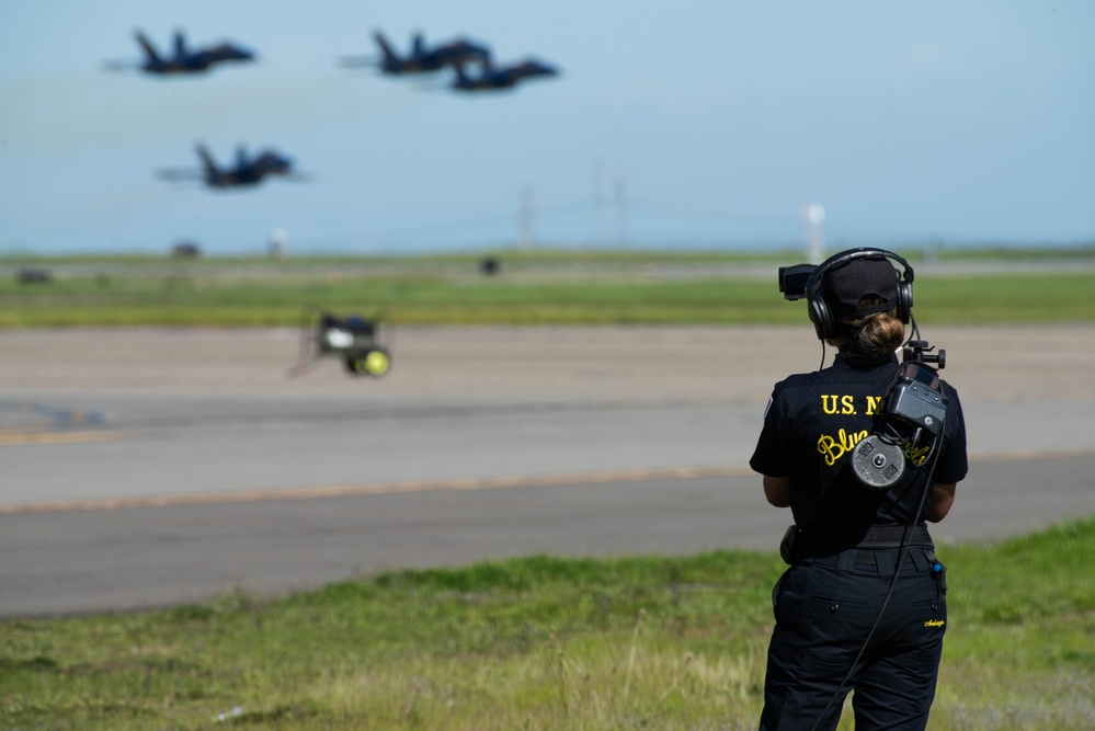 Travis AFB hosts Wings Over Solano air show, open house