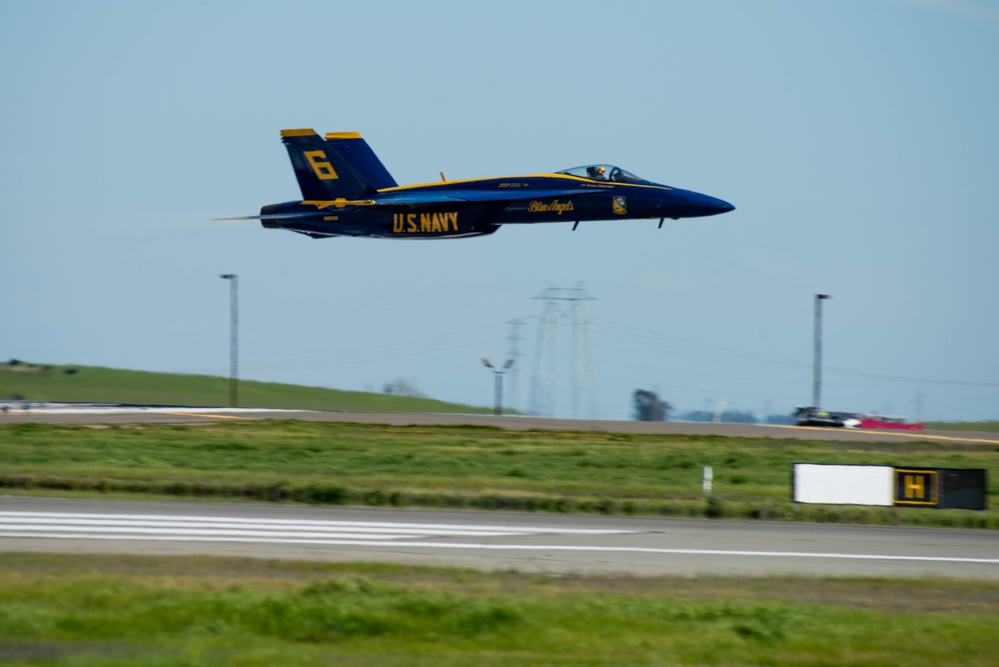 Travis AFB hosts Wings Over Solano air show, open house