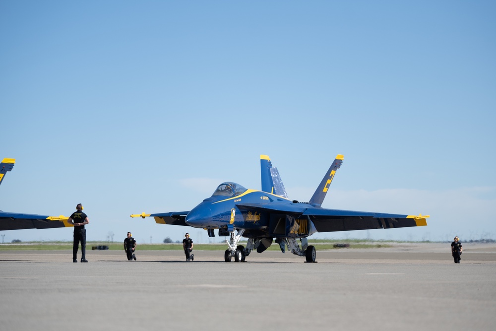 Travis AFB hosts Wings Over Solano air show, open house