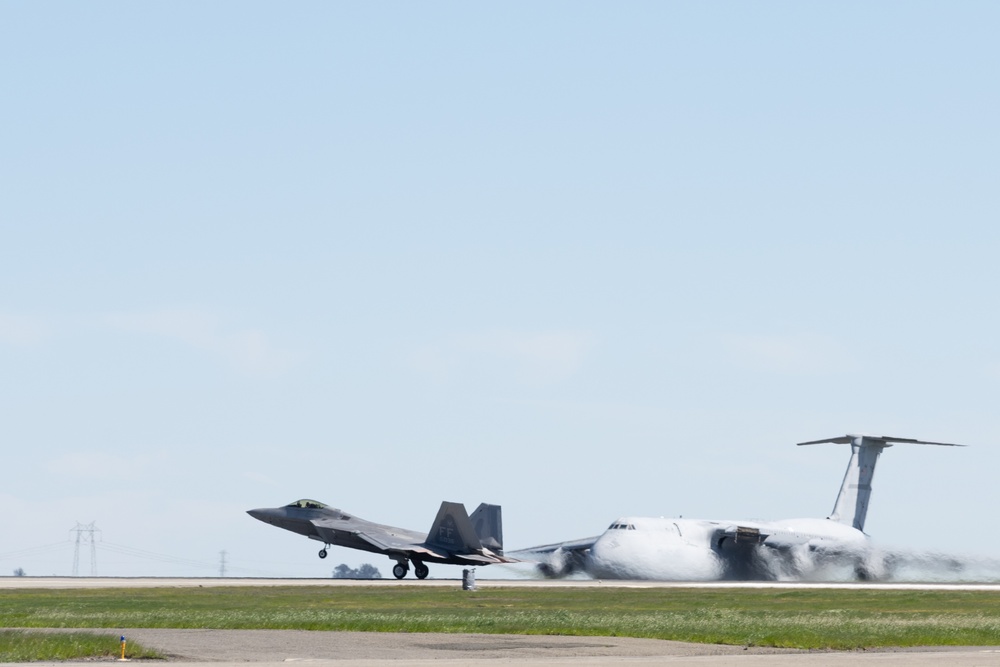 Travis AFB hosts Wings Over Solano air show, open house