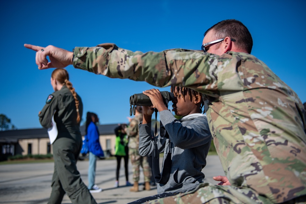 Moody hosts Lanier Middle School for inaugural Junior Ranger program