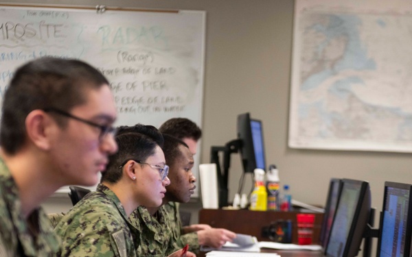 QM "A" School Students Practice with VMS