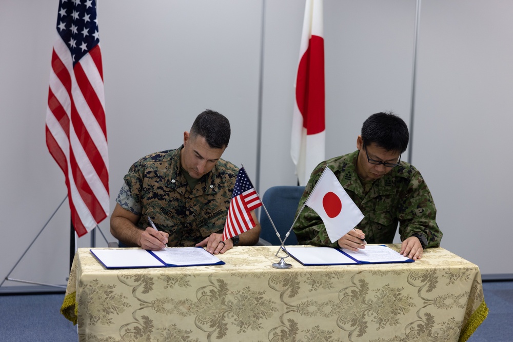 3/12 and JGSDF Bilateral Standard Operating Procedure Signing