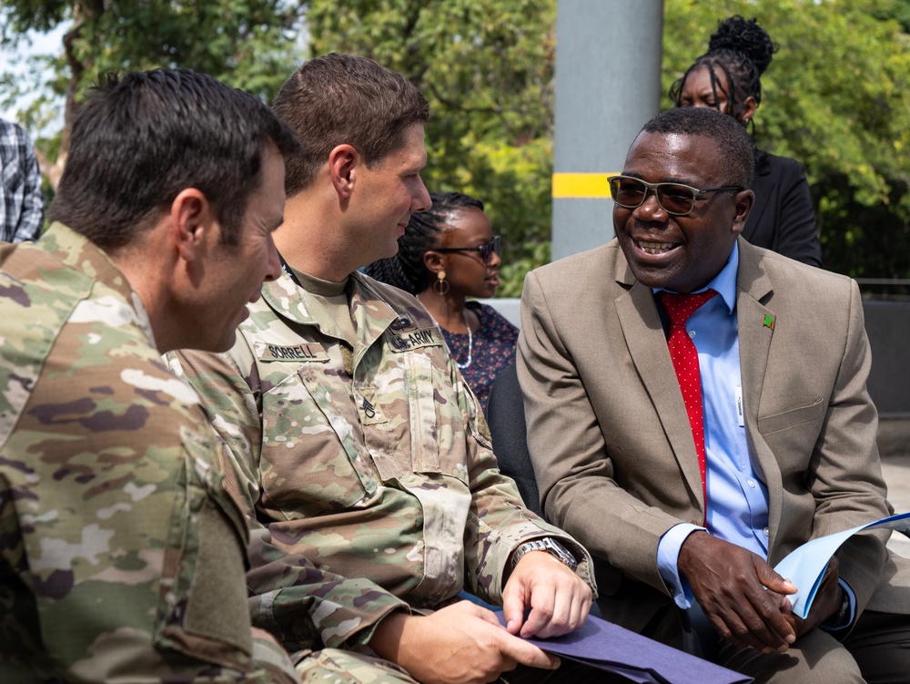 US delivers humanitarian aid to Zambia