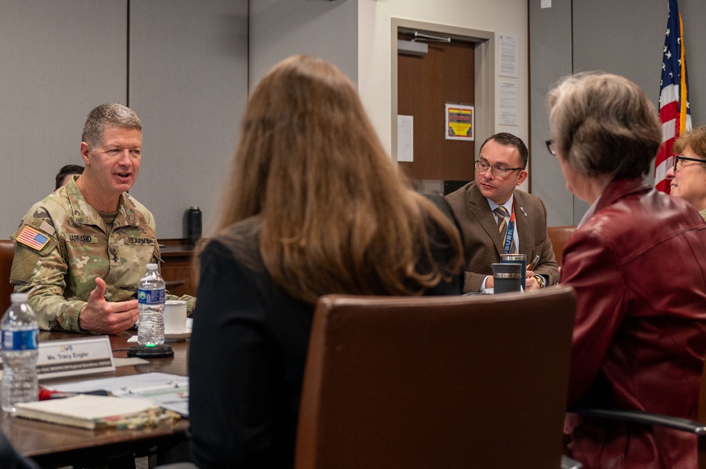 USARPAC Deputy Commanding General visits Redstone