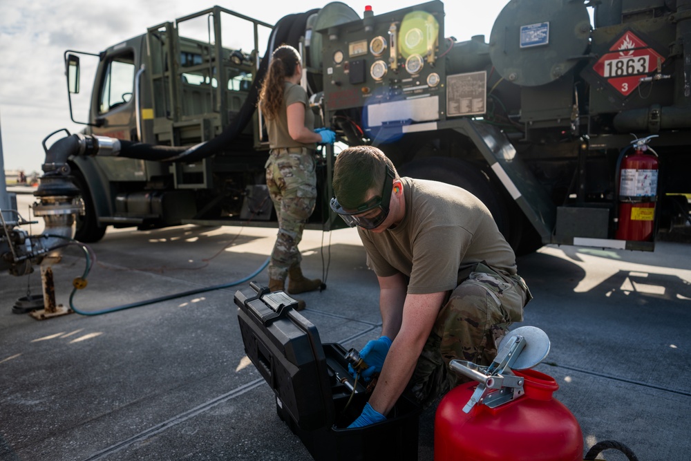 MacDill fuels management flight expedites hot pit refueling procedures; finds new avenue for innovation