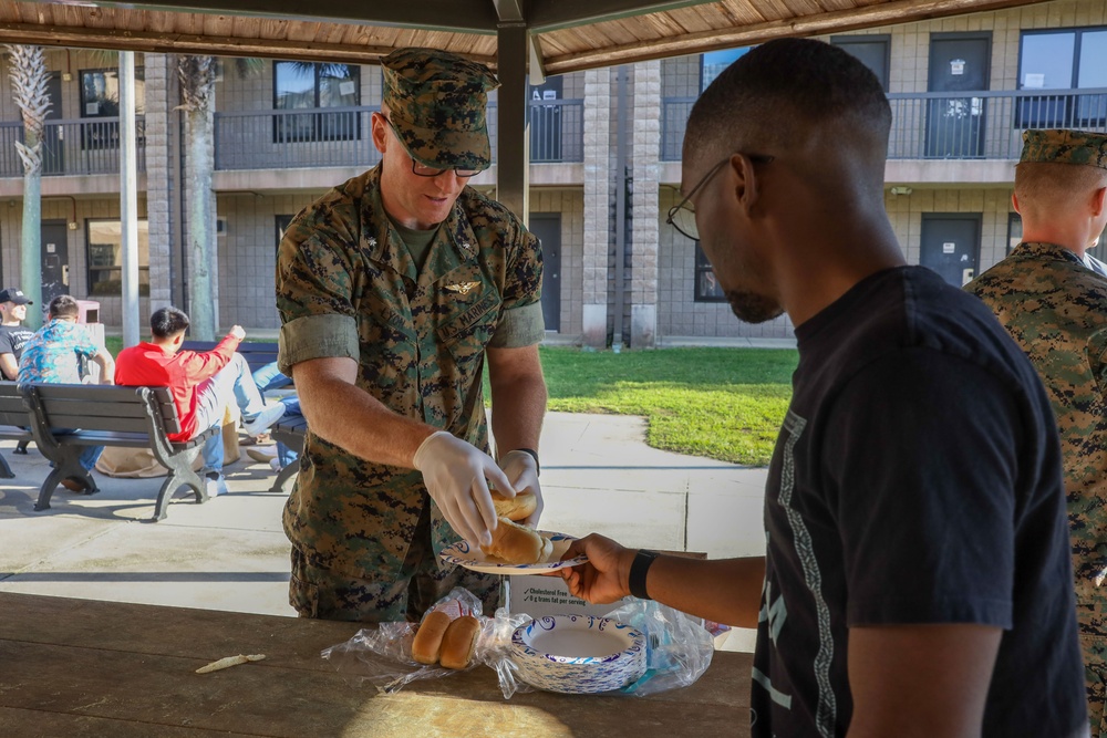 H&amp;HS hosts Feed the Marines