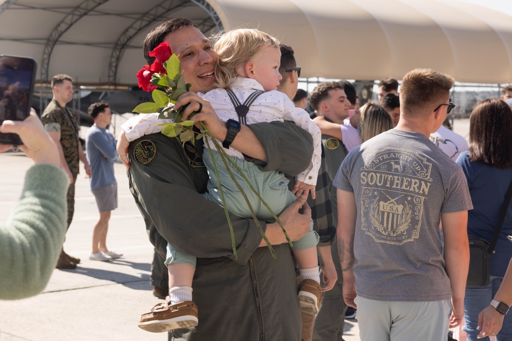 26th MEU(SOC) Marines return from eight-month deployment as the Tri-GCC Immediate Crisis Response Force