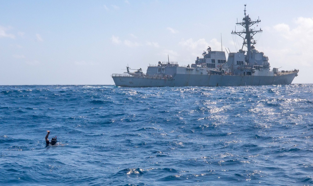 USS Gravely Conducts Small Boat Operations in the Gulf of Aden