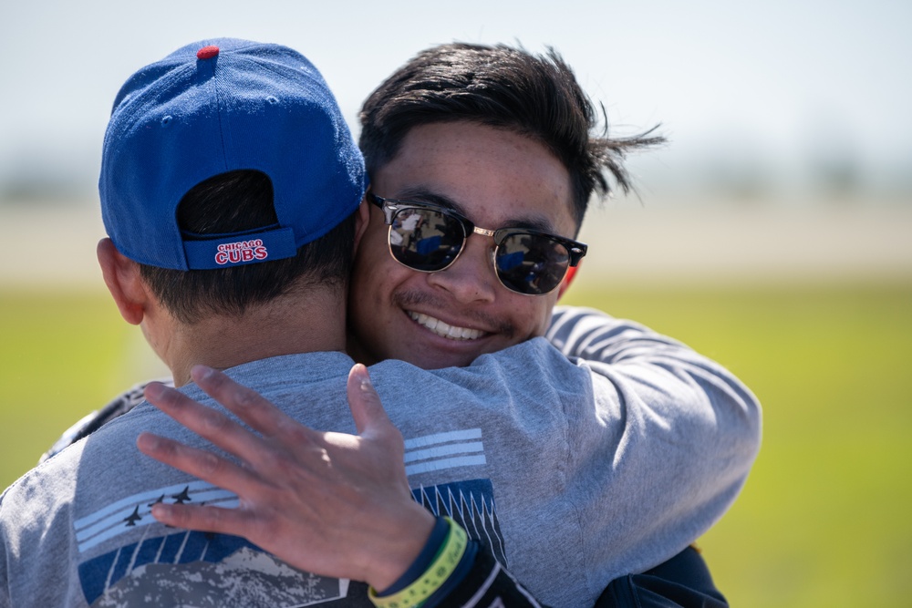 Travis AFB hosts Wings Over Solano air show open house