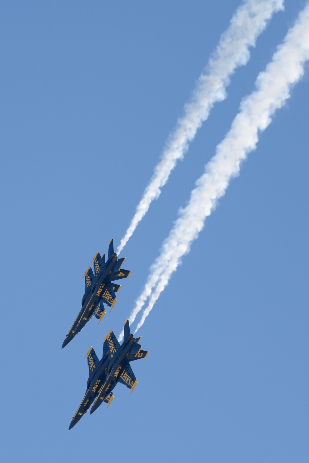 Travis AFB hosts Wings Over Solano air show, open house