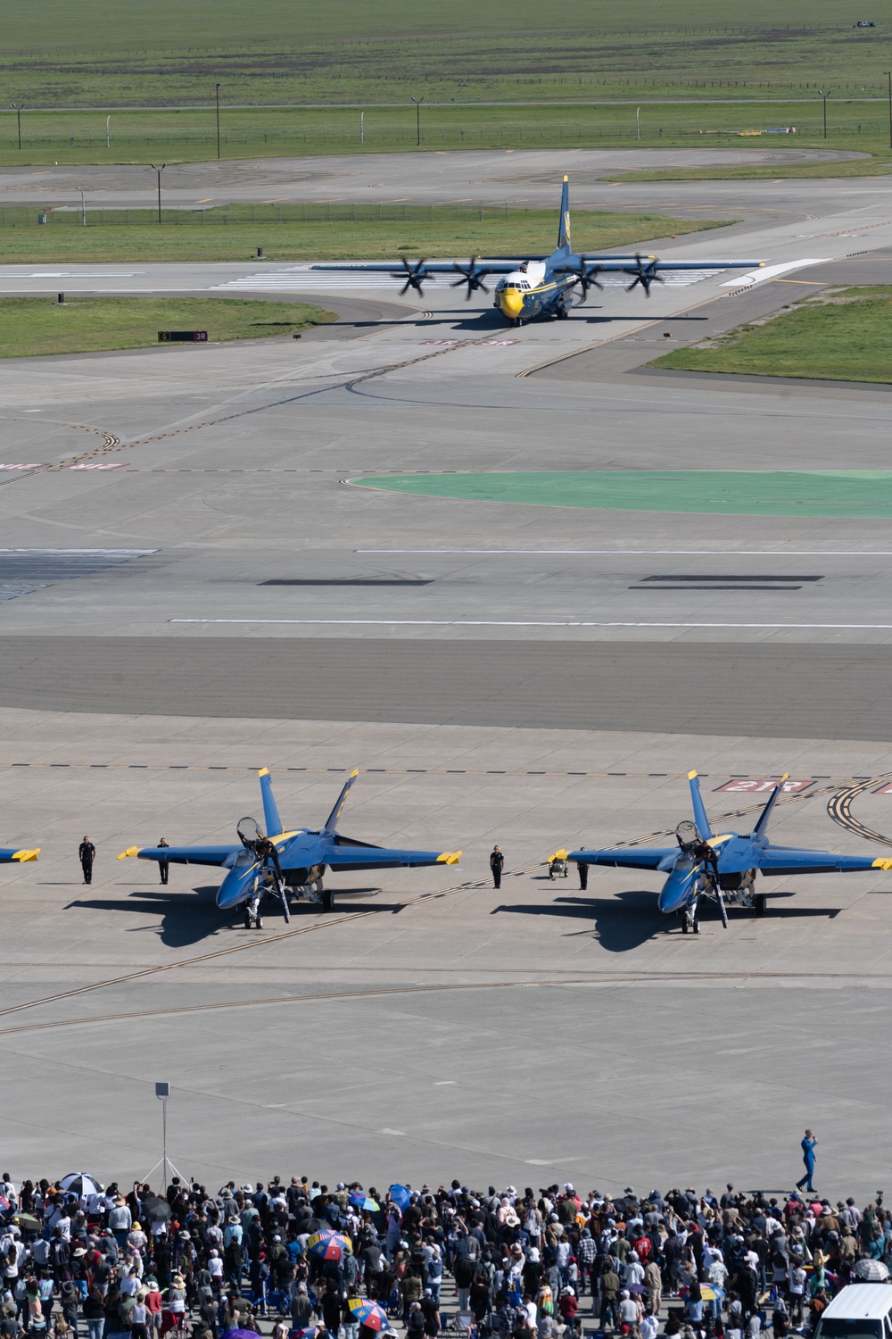 Travis AFB hosts Wings Over Solano air show, open house