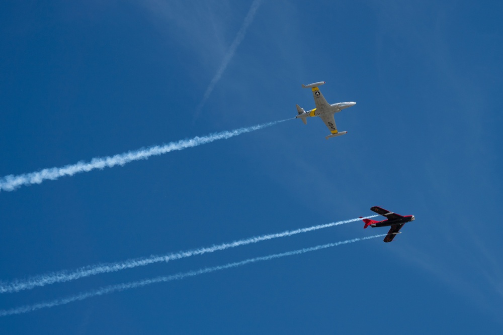 Travis AFB hosts Wings Over Solano air show, open house