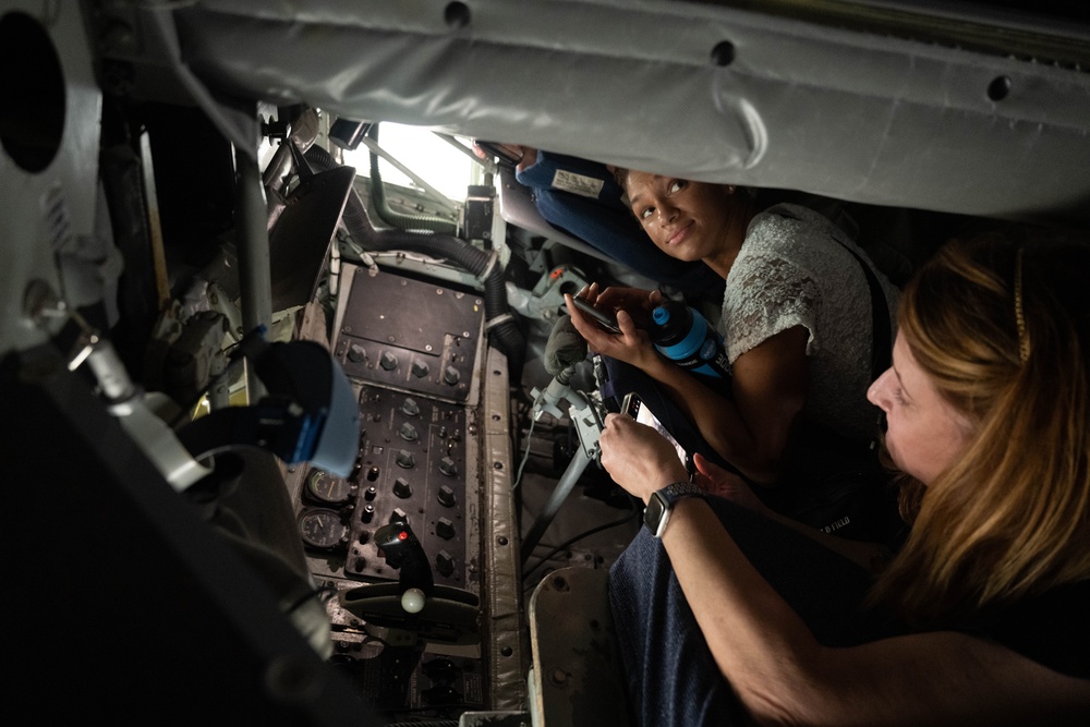 University of Notre Dame International Security Center students visit JBPHH