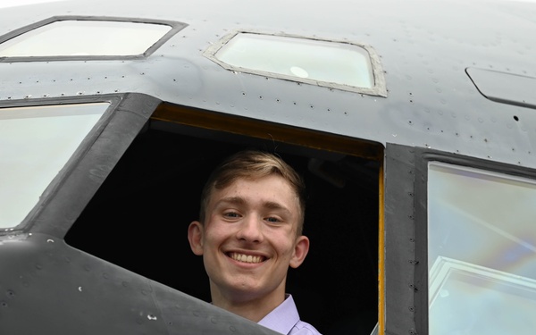 University of Notre Dame International Security Center students visit JBPHH