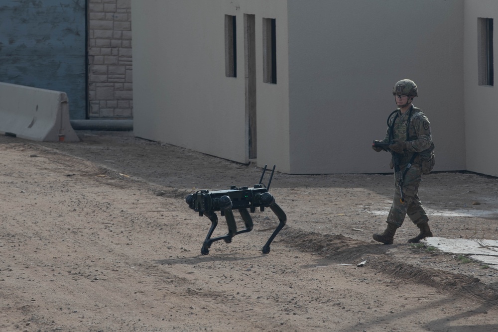 Soldiers Conduct Urban Assault with Human Machine Integration at Project Convergence Capstone 4