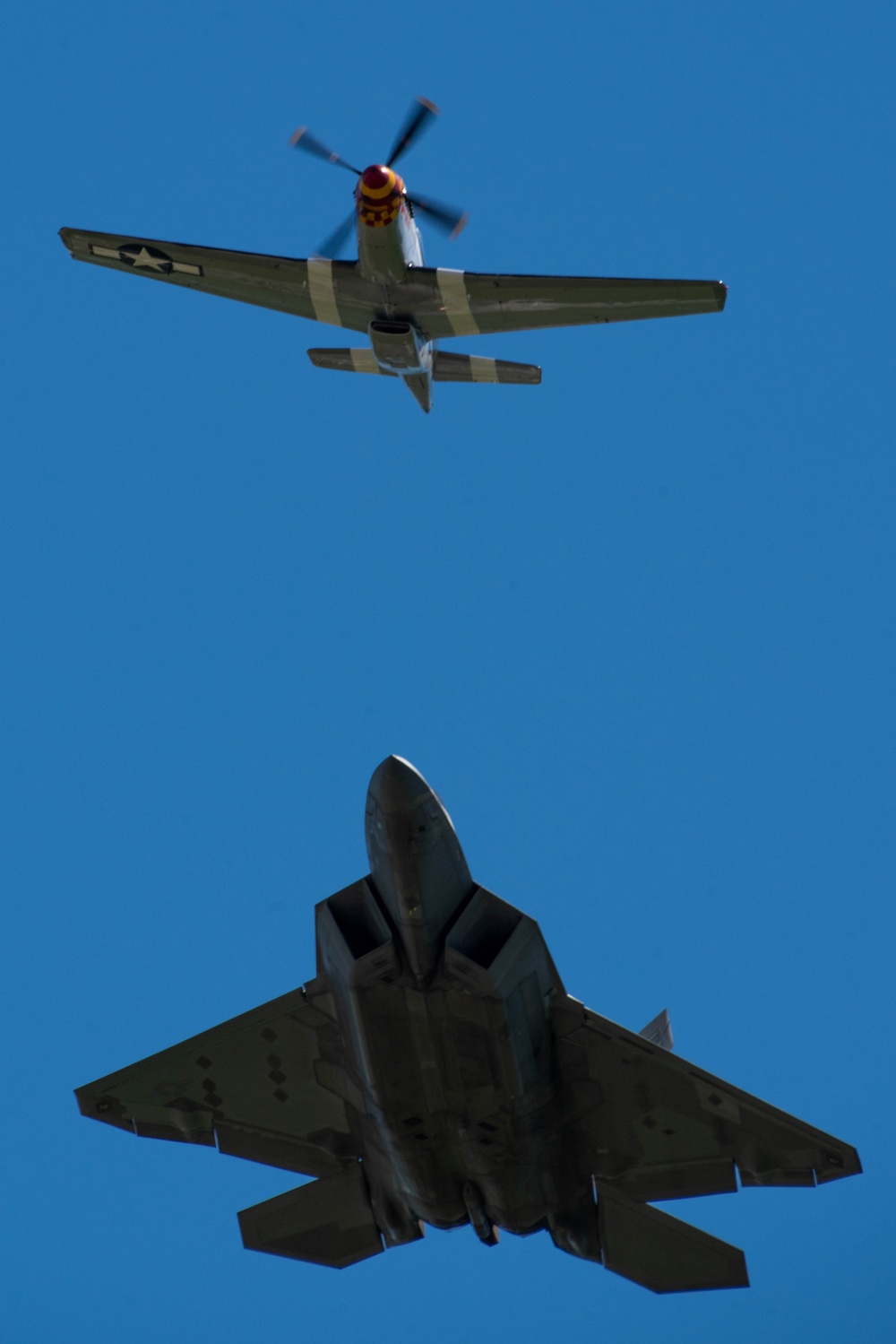 DVIDS - Images - Travis AFB host Wings Over Solano air show, open house  [Image 2 of 4]