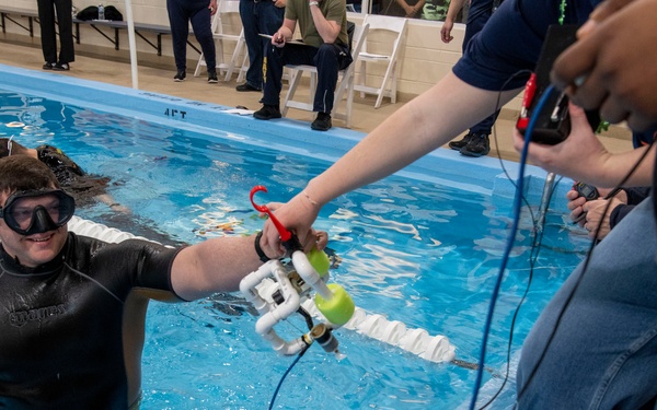 RTC Sailors Volunteer at SeaPerch