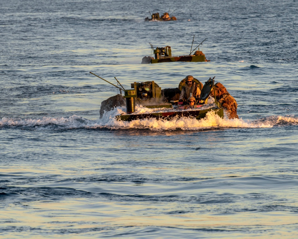 ACVs Embark USS Harpers Ferry for Integrated Training