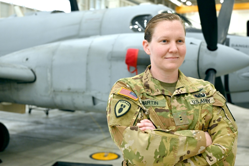 Women of the 3rd Military Intelligence Battalion