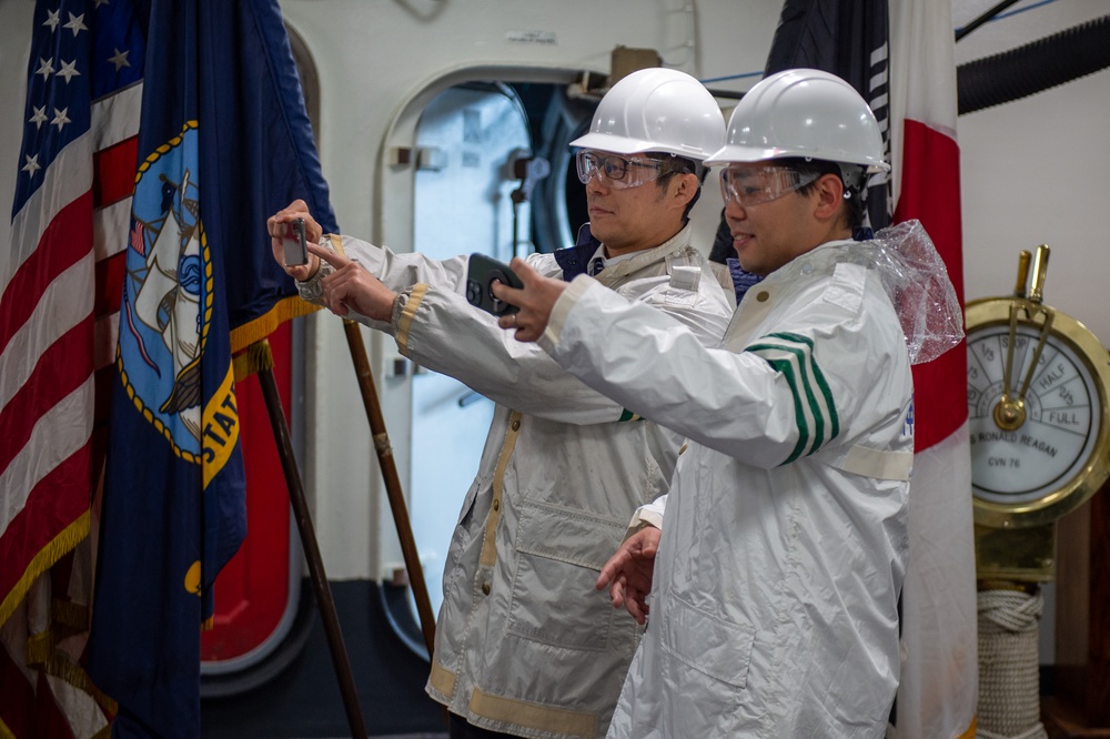 USS Ronald Reagan (CVN 76) hosts Japan Harbor Police and Naval Criminal Investigation Service (NCIS)