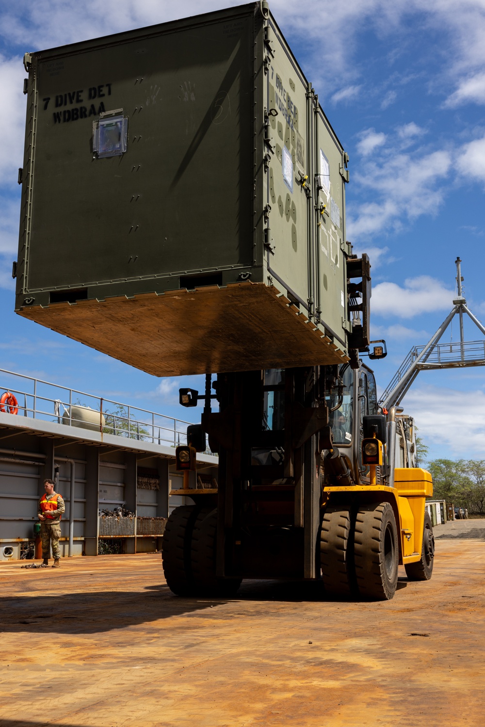 Soldiers load up LSV3 in preparation for Operation Pathways