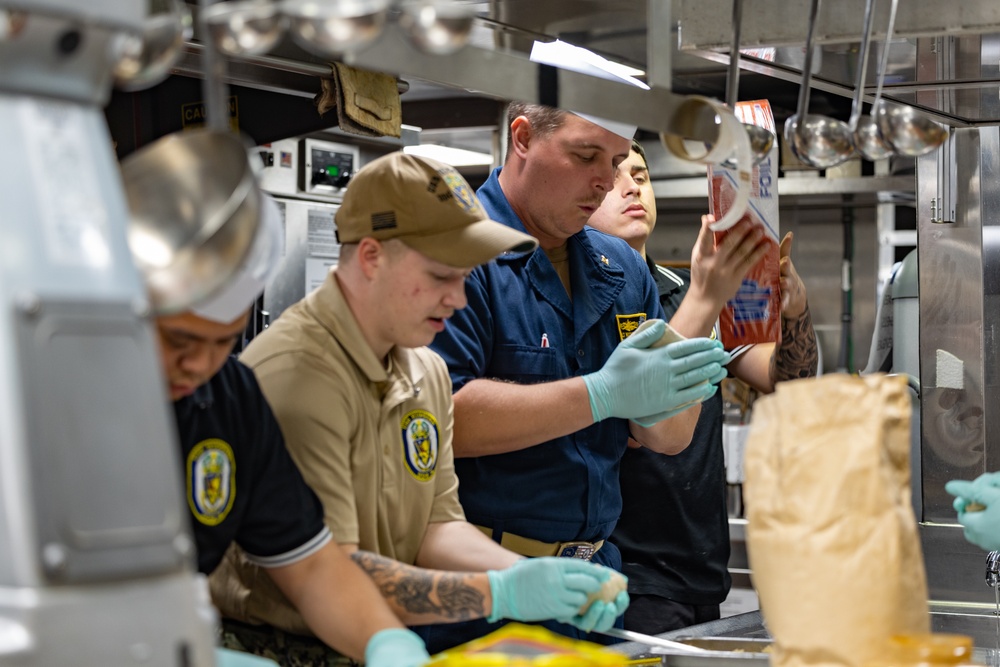 USS Higgins (DDG 76) Galley