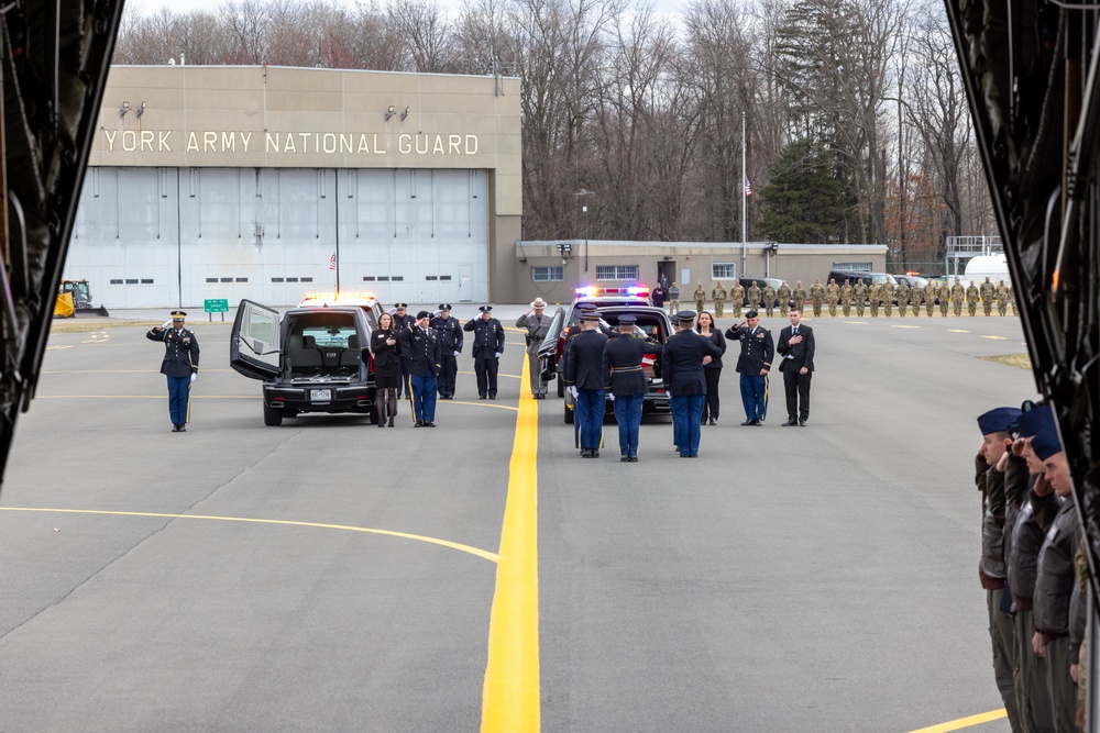 Plane-side honors for NY Army Guard pilots