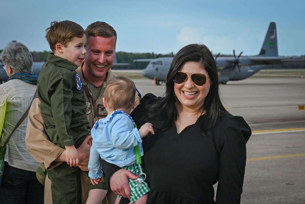 19 AW Airmen return to Home of Herk Nation