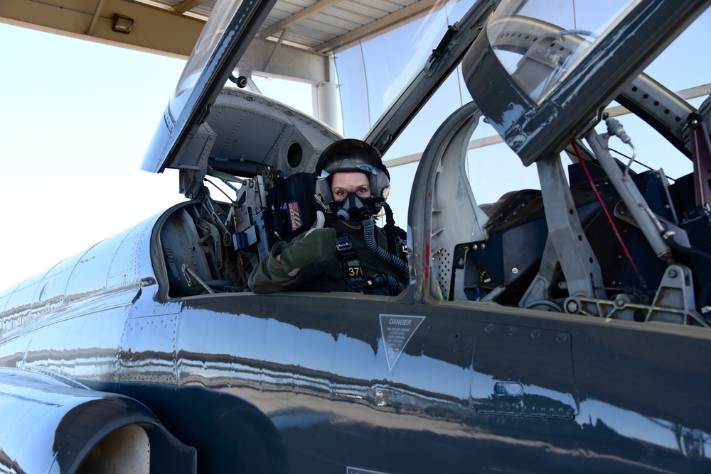 Midwestern State University President flies with ENJJPT