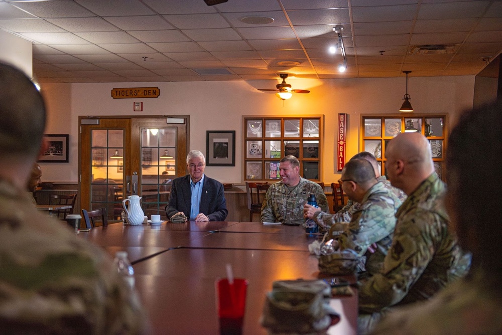 CMSAF #14 Murray visits Moody