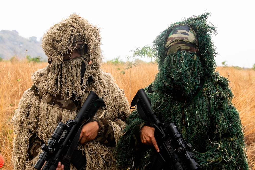 Combined armed forces assault with Royal Thai Army