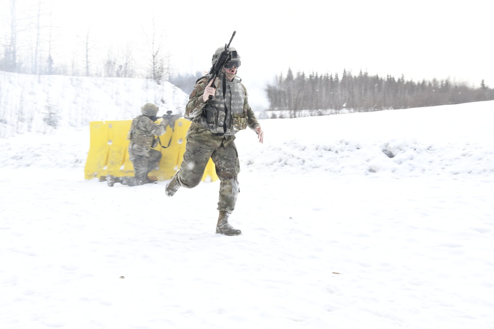 168th Security Forces train 168th Maintenance Multi-Capable Airmen