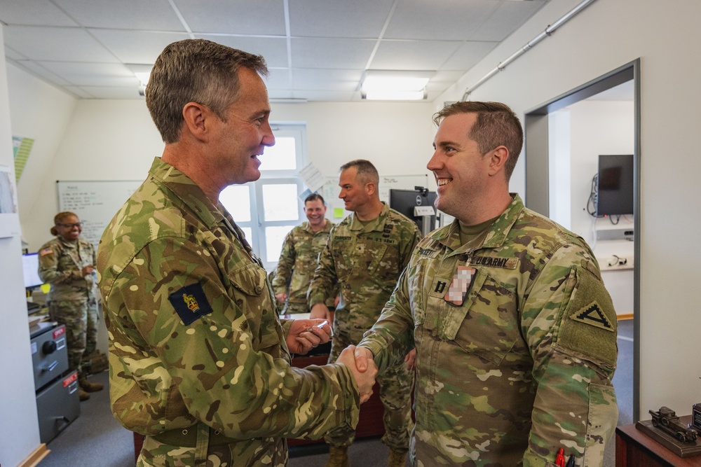 RMAS Commandant visits 7ATC CG