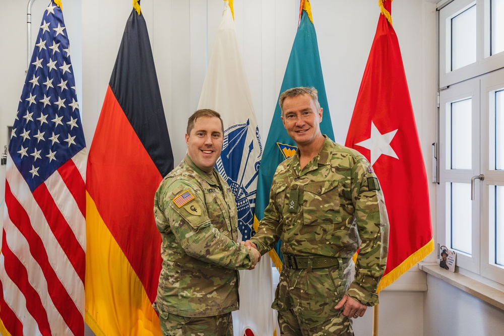 RMAS Commandant visits 7ATC CG