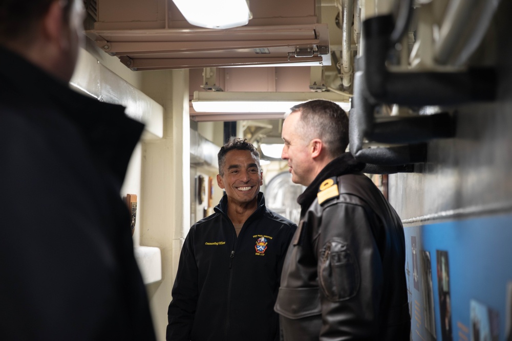 USS Paul Ignatius (DDG 117) Cross-Pollination with British Navy