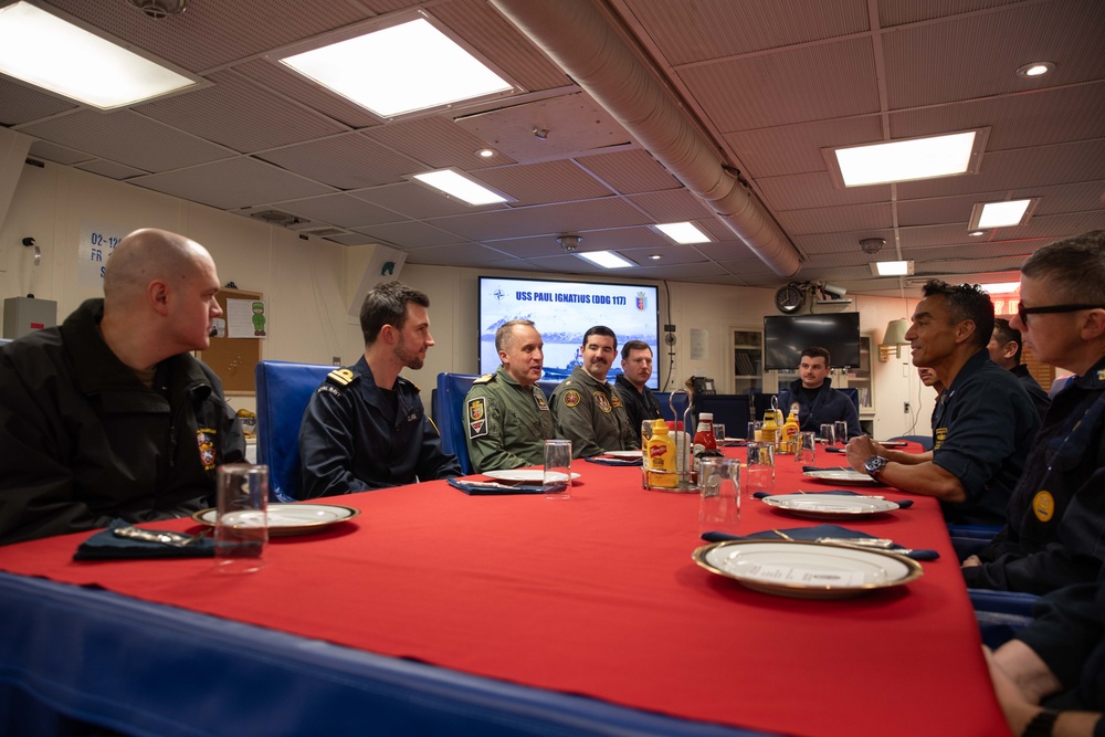 USS Paul Ignatius (DDG 117) Cross-Pollination with British Navy