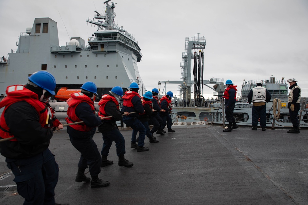 DVIDS - Images - USS Paul Ignatius (DDG 117) Conducts RAS with RFA ...