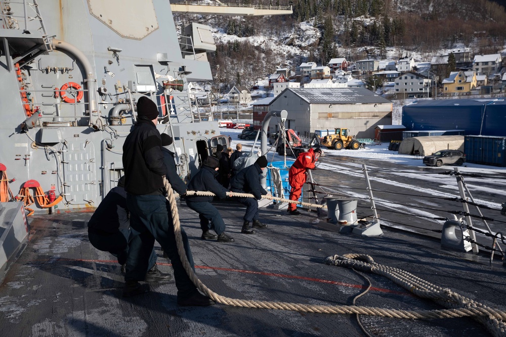 USS Paul Ignatius (DDG 117) Conducts Sea and Anchor Operations