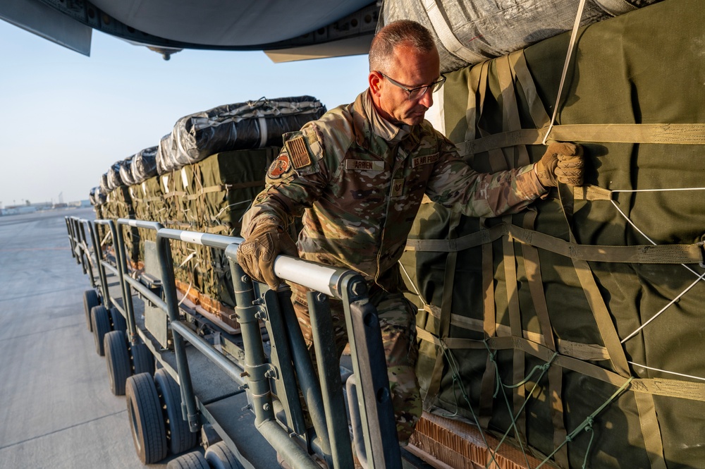 AMC C-17s bolster AFCENT humanitarian aid airdrops to Gaza