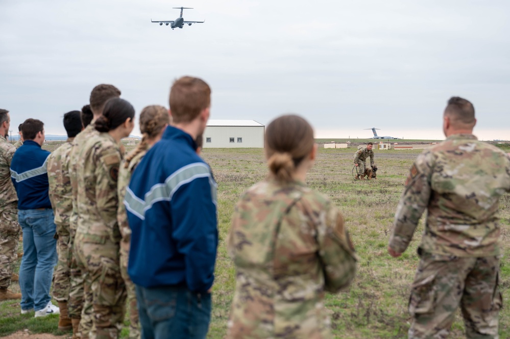 Baylor University AFROTC cadets visit the Mighty 97th