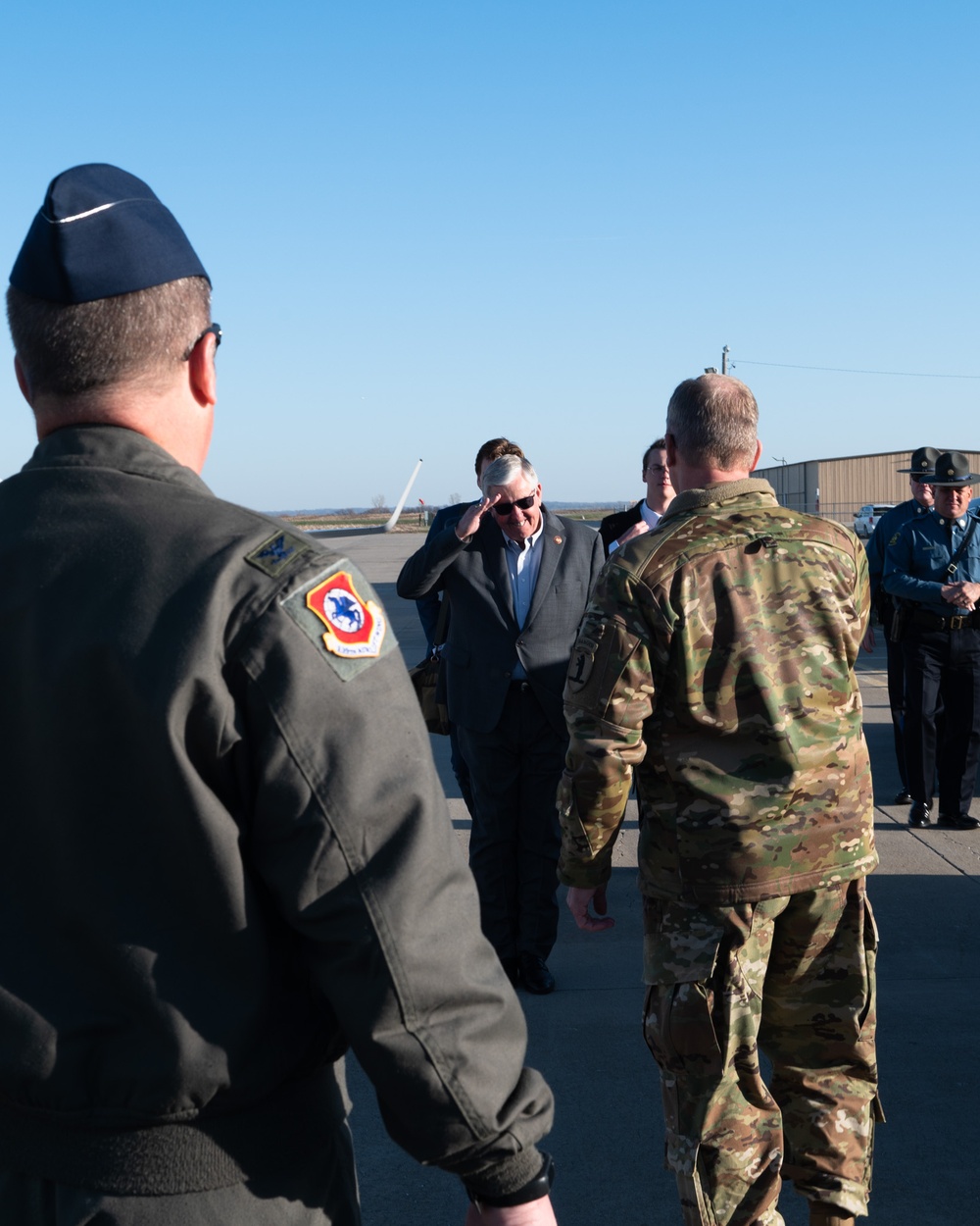 Governer Mike Parson visits 139th Airlift Wing