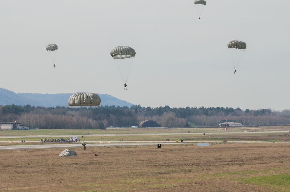 Ramstein AB inspiring the next generation of service members to “Fly Like a Girl”