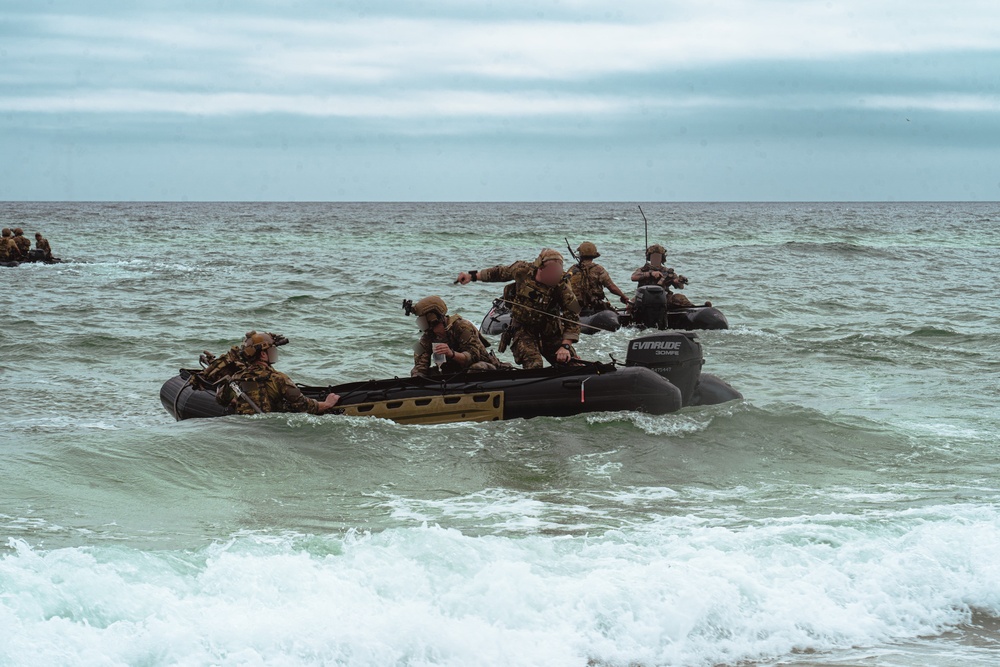 7th Special Forces Group (Airborne) Green Berets perform Maritime Operations Training