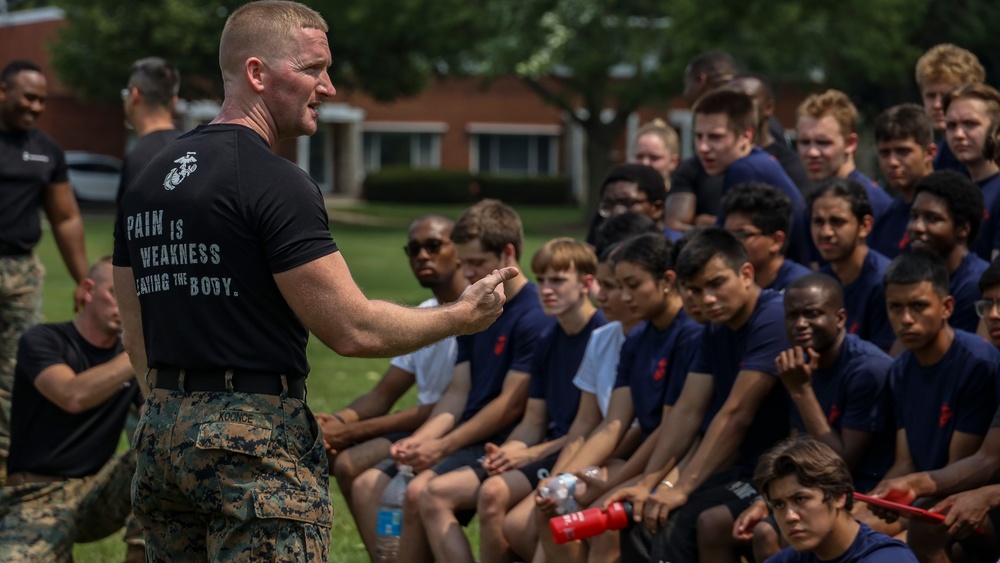 Marine Corps Recruiting Station Chicago All Hands Pool Function