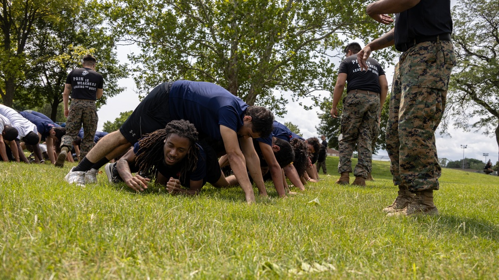 Marine Corps Recruiting Station Chicago All Hands Pool Function