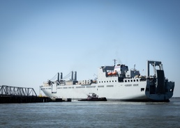 MV Roy P. Benavidez (T-AKR 306) Departs Newport News, Va.